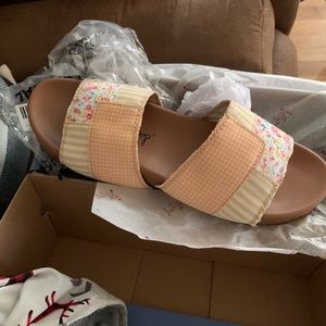 Pulse boutique sandals